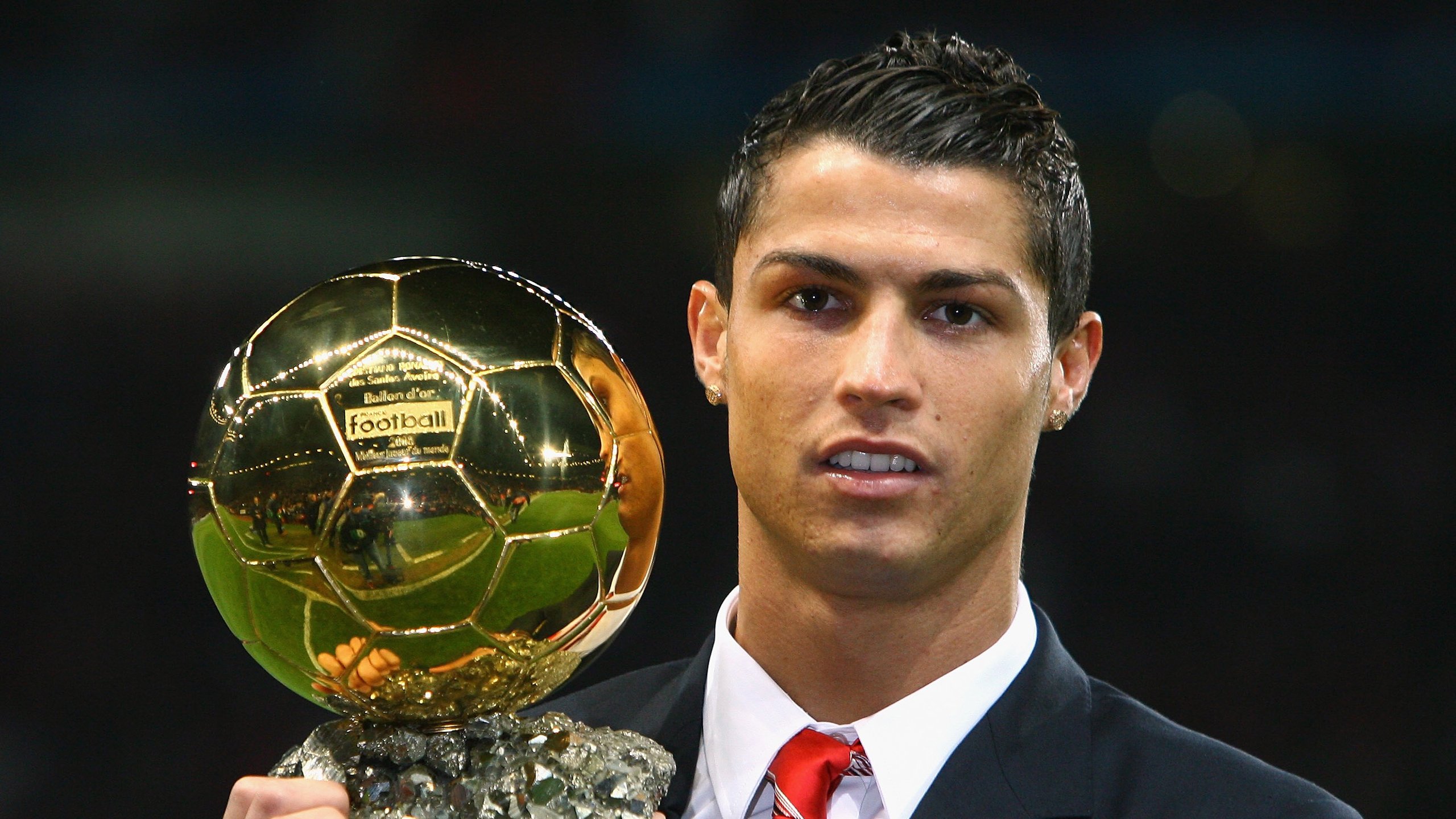 英超球队投放新兴市场，拓宽粉丝基础，英超球队足球