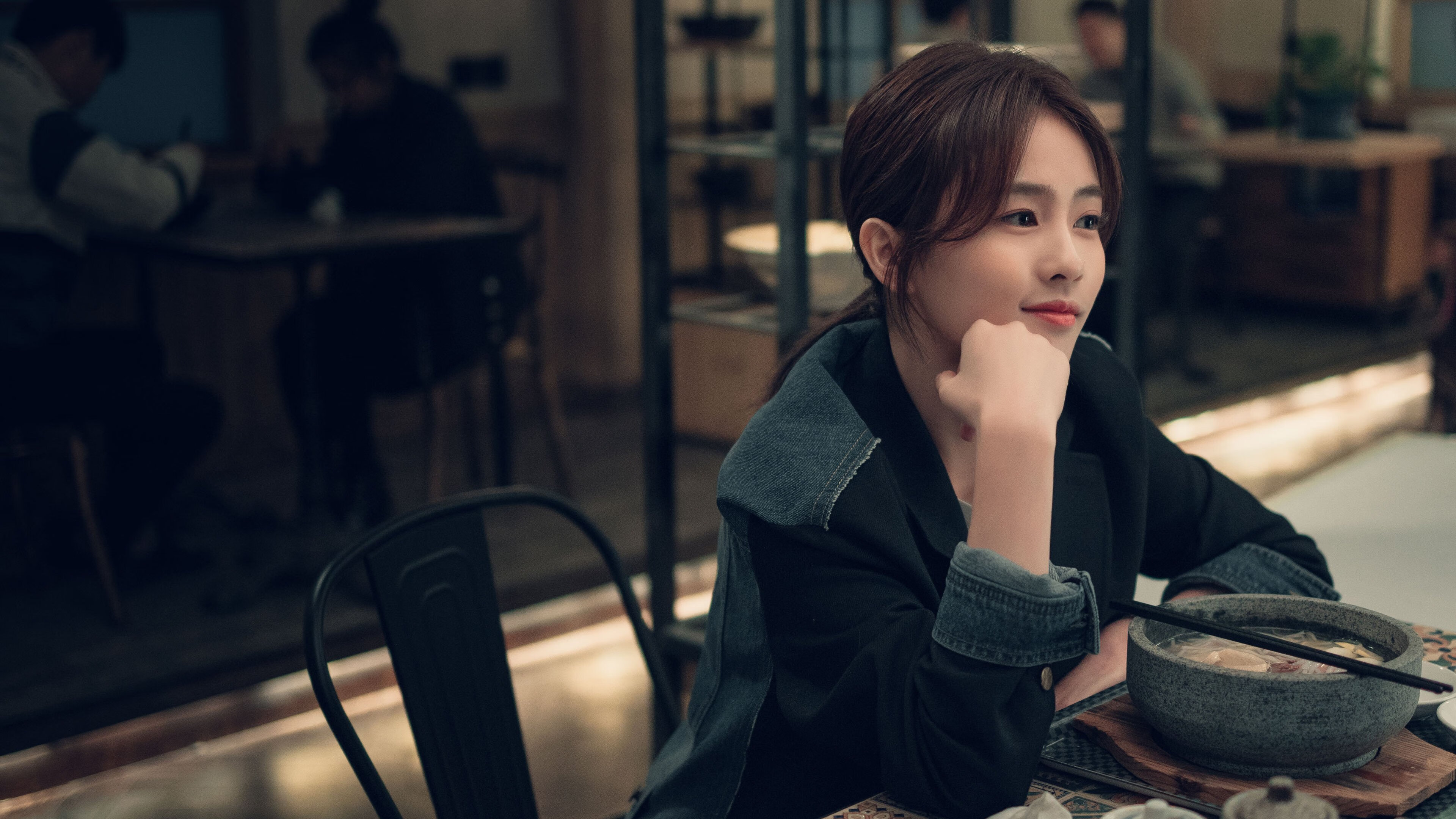 曼联再次失分，主场战平布莱顿遭遇三轮不胜，曼联vs布莱顿集锦