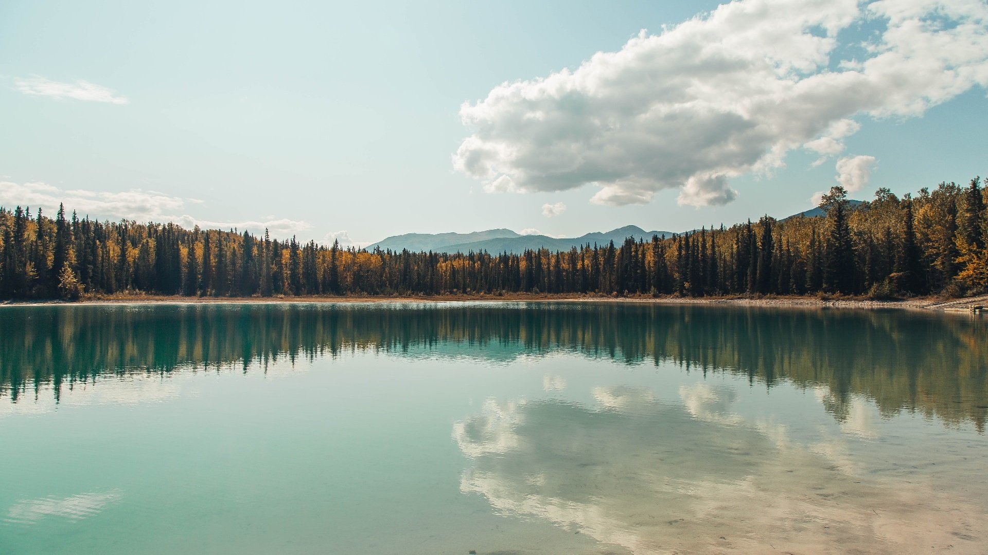 塞维利亚连续制造禁区混乱抢占先机，塞维利亚吧