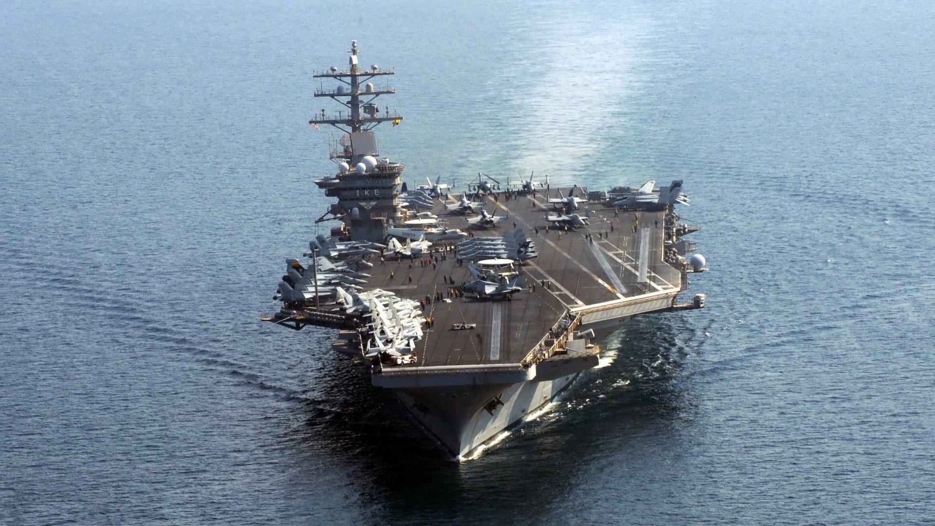 球迷支持度与主场胜率之间存在怎样的隐含关联，主场球迷给客场球员鼓掌