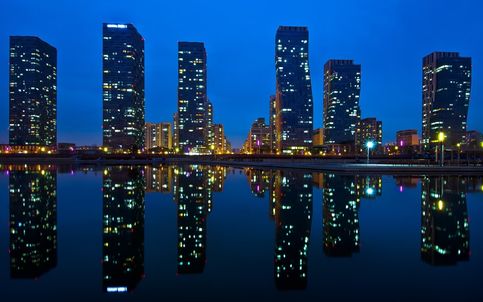 自由搏击防护装备标准实现国产替代突破，自由搏击防御姿势